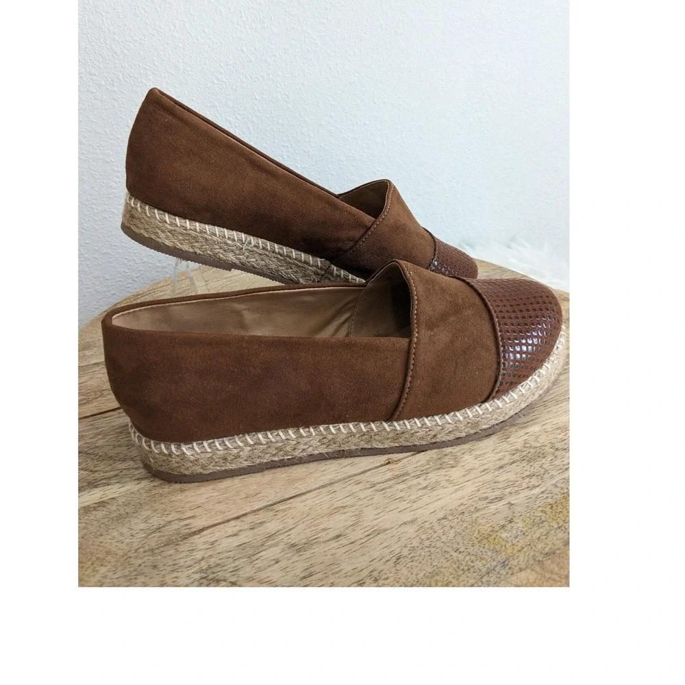 Womens‎ Brown Faux Suede 10 Snake Embossed Cap Toe Espadrille Flats Shoes  New